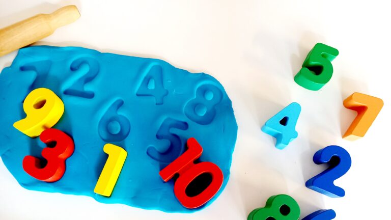 Read more about the article Δραστηριότητες για να μάθουν τους αριθμούς τα παιδιά προσχολικής ηλικίας!